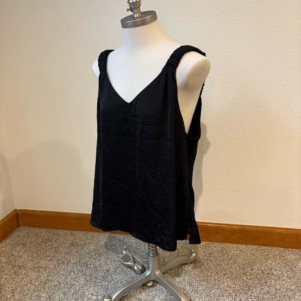 Vince Camuto Rouched Strap Black‎ V-Neck Blouse Tank Top Size XL